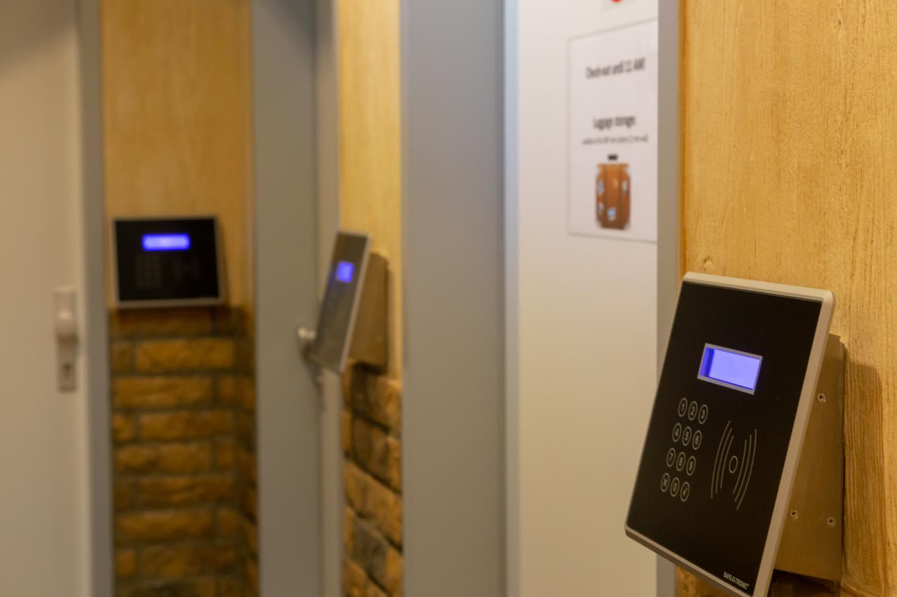 Do Step Inn Central - Self-Service-Hostel Виена Екстериор снимка